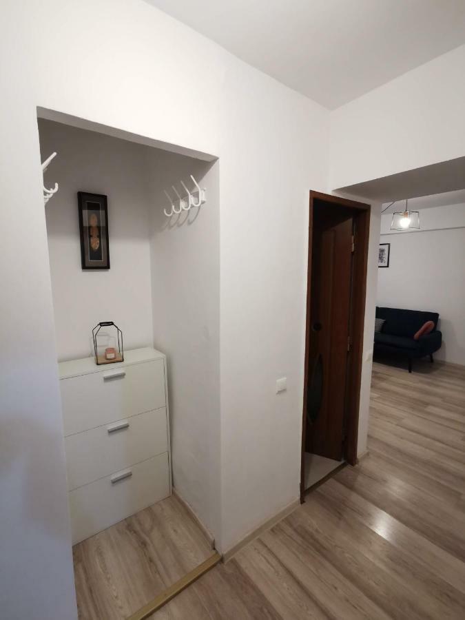 Youth Central Apartment Targu-Mures Bagian luar foto